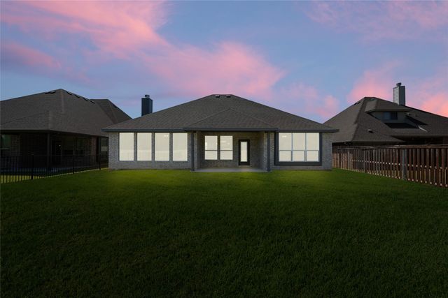 345 Paddle Boat Drive, Granbury, TX 76049