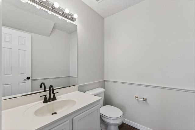 500 Little Wings Loop SW, Los Lunas, NM 87031