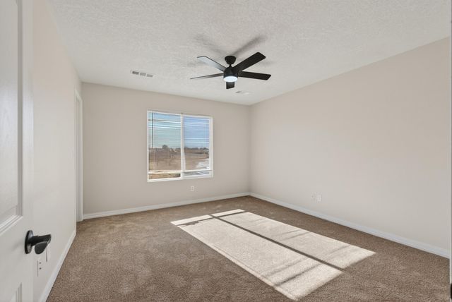 500 Little Wings Loop SW, Los Lunas, NM 87031