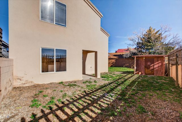 500 Little Wings Loop SW, Los Lunas, NM 87031