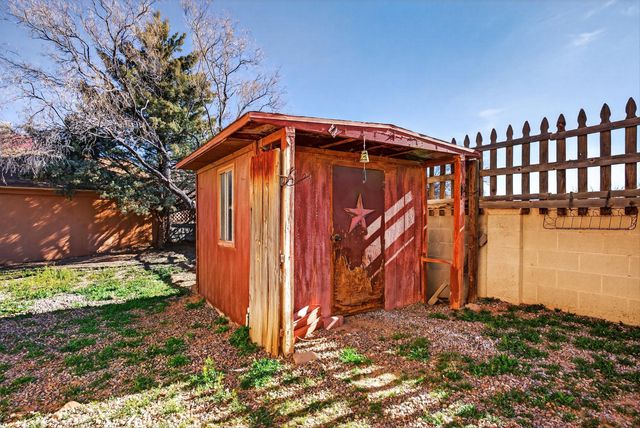 500 Little Wings Loop SW, Los Lunas, NM 87031