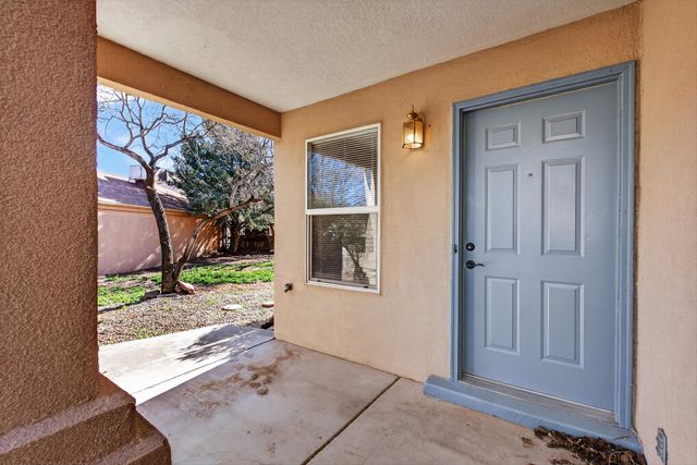 500 Little Wings Loop SW, Los Lunas, NM 87031