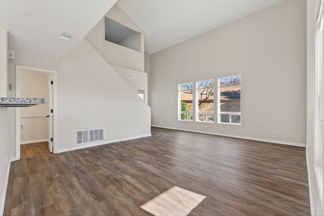 500 Little Wings Loop SW, Los Lunas, NM 87031