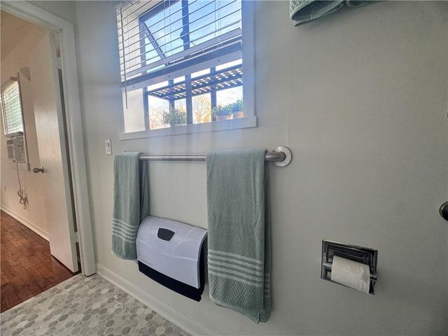 321 E 7th Street, Adrian, MO 64720