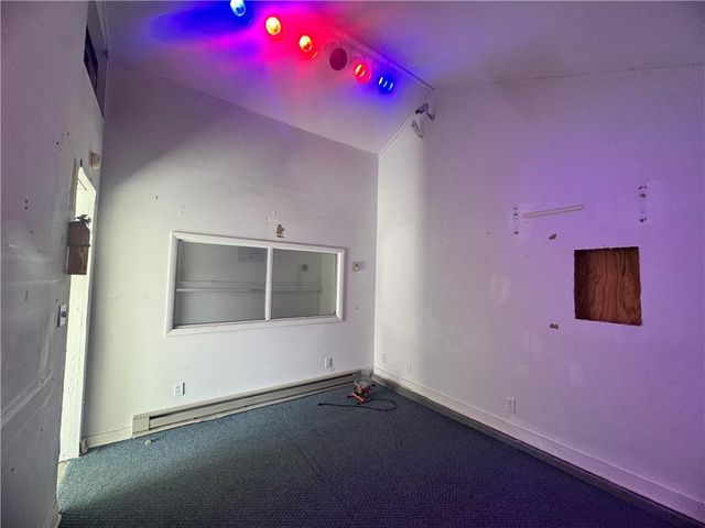 321 E 7th Street, Adrian, MO 64720