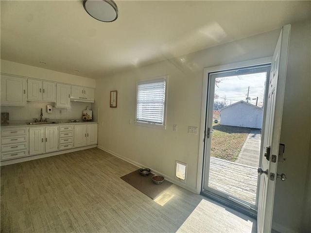 321 E 7th Street, Adrian, MO 64720