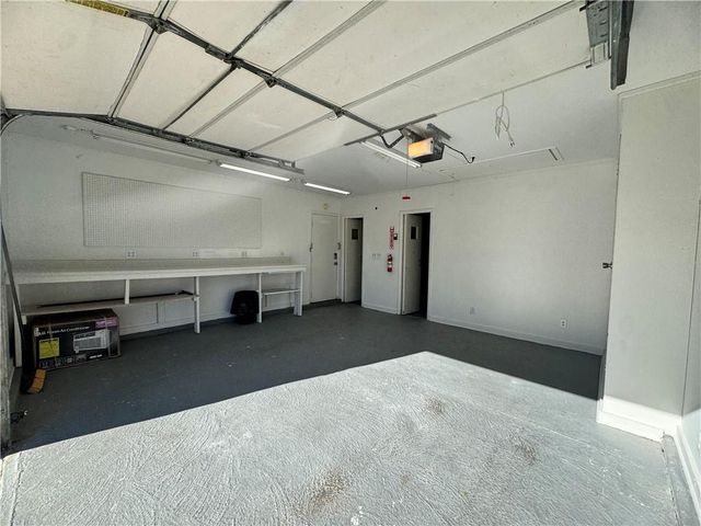 321 E 7th Street, Adrian, MO 64720