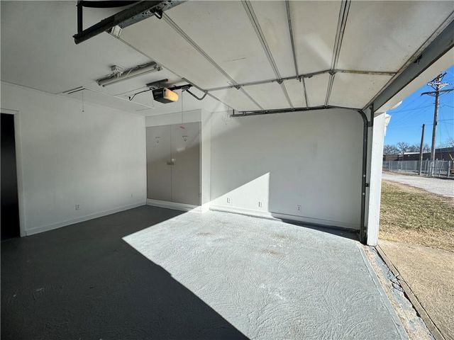 321 E 7th Street, Adrian, MO 64720