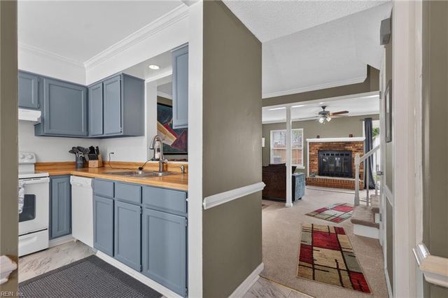 4616 Glanmire DR, Virginia Beach, VA 23464