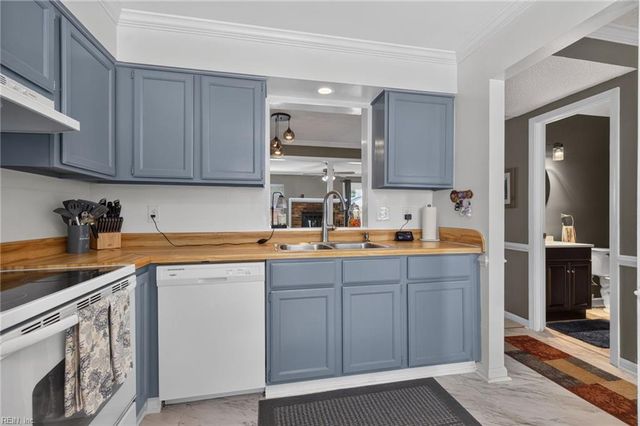 4616 Glanmire DR, Virginia Beach, VA 23464
