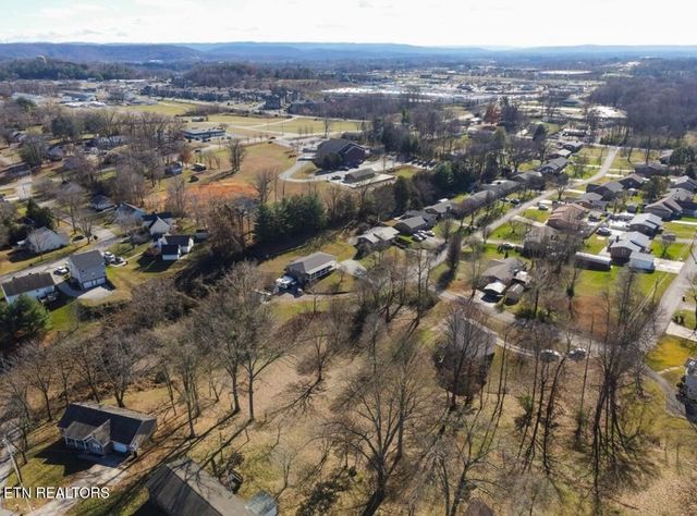 820 Miller Ave, Cookeville, TN 38501