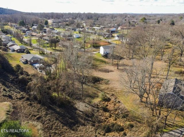 820 Miller Ave, Cookeville, TN 38501