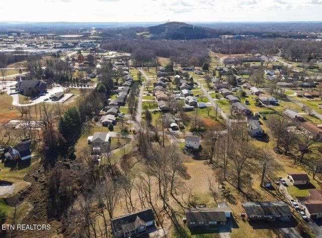 820 Miller Ave, Cookeville, TN 38501