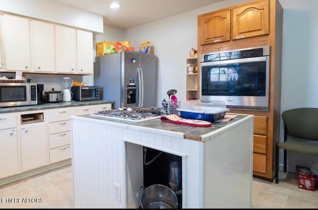 820 Miller Ave, Cookeville, TN 38501