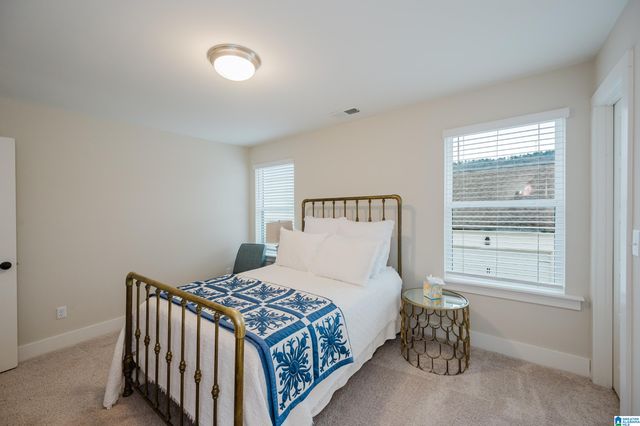 851 GRIFFIN PARK CIRCLE, Birmingham, AL 35242