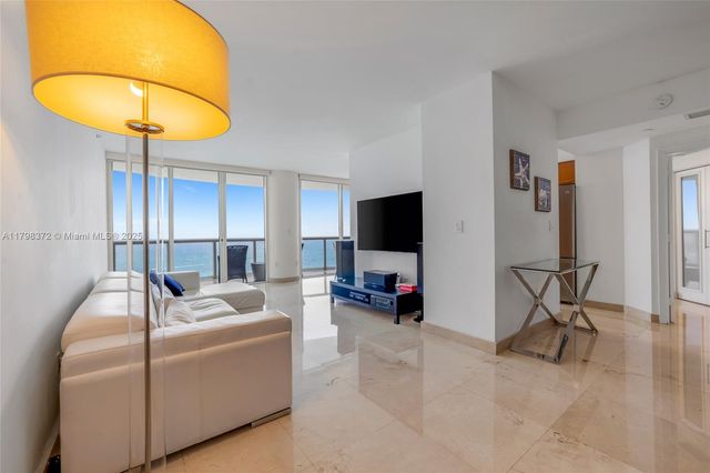 6365 Collins Ave 3202, Miami Beach, FL 33141