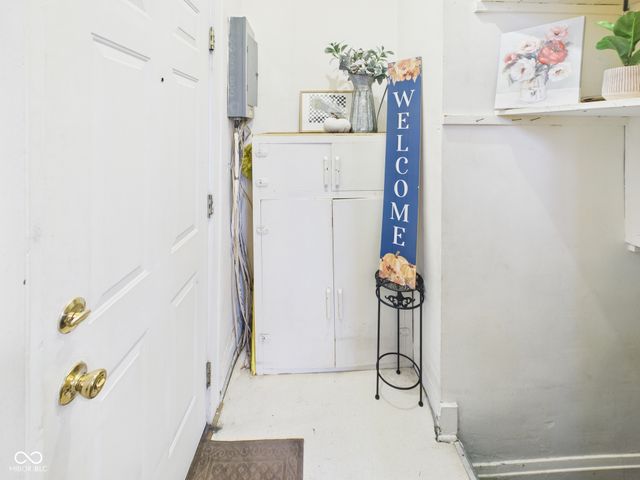 201 E 38th Street, Anderson, IN 46013