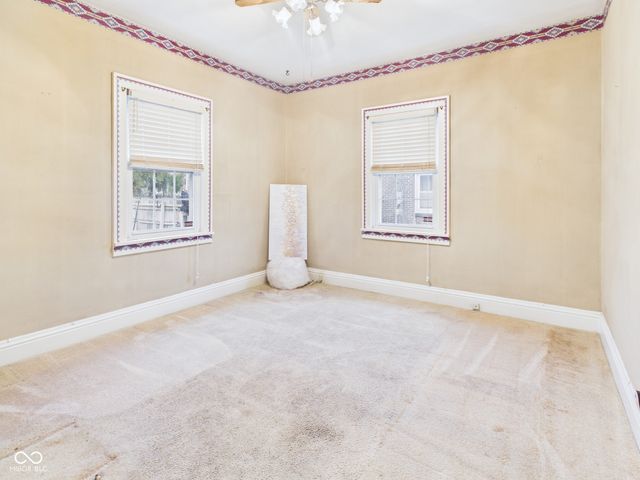 201 E 38th Street, Anderson, IN 46013