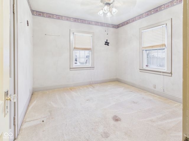 201 E 38th Street, Anderson, IN 46013