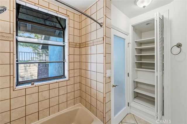 6489 Alta Gracia, Tujunga, CA 91042
