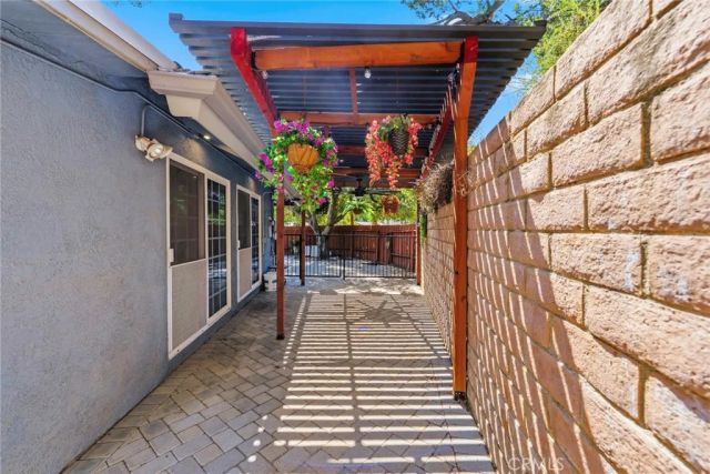 6489 Alta Gracia, Tujunga, CA 91042