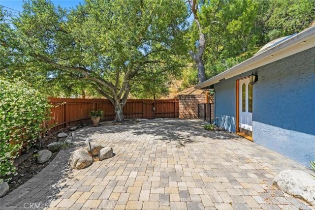 6489 Alta Gracia, Tujunga, CA 91042