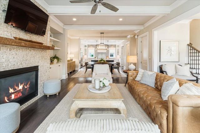 204 Violet Garden Walk, Alpharetta, GA 30004