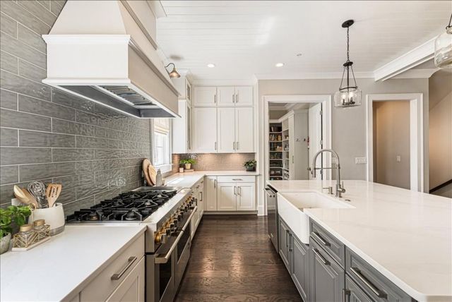 204 Violet Garden Walk, Alpharetta, GA 30004
