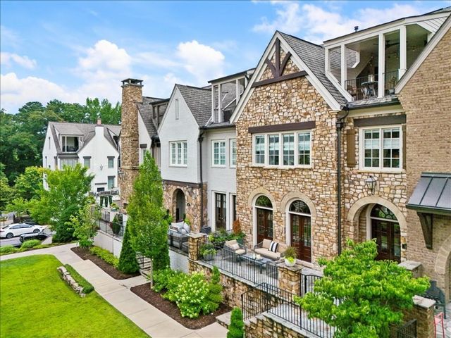 204 Violet Garden Walk, Alpharetta, GA 30004