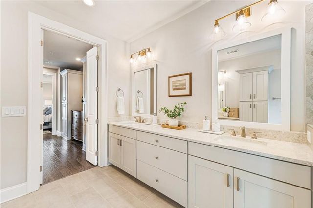 204 Violet Garden Walk, Alpharetta, GA 30004
