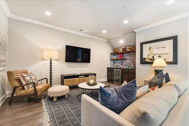204 Violet Garden Walk, Alpharetta, GA 30004
