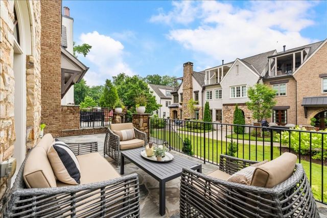 204 Violet Garden Walk, Alpharetta, GA 30004