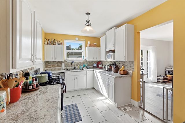 1745 Catalpa Drive, Dayton, OH 45406