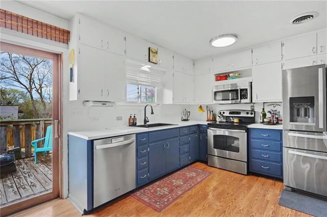 1447 Summit Street, Lawrence, KS 66044