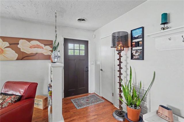1447 Summit Street, Lawrence, KS 66044
