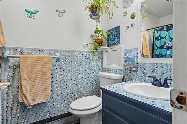 1447 Summit Street, Lawrence, KS 66044