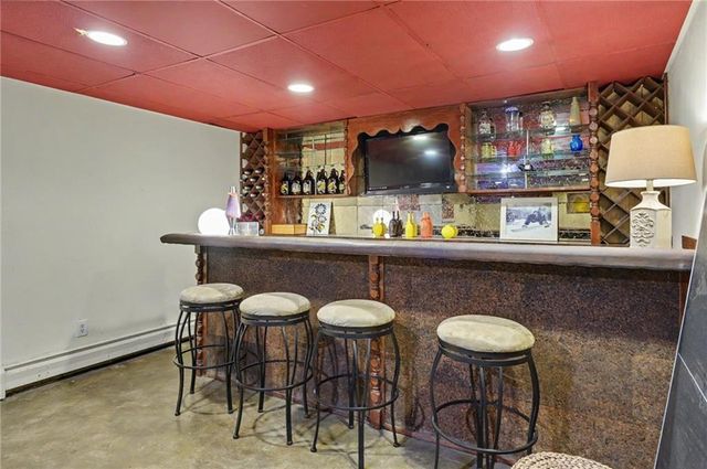 1447 Summit Street, Lawrence, KS 66044