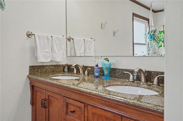 1447 Summit Street, Lawrence, KS 66044
