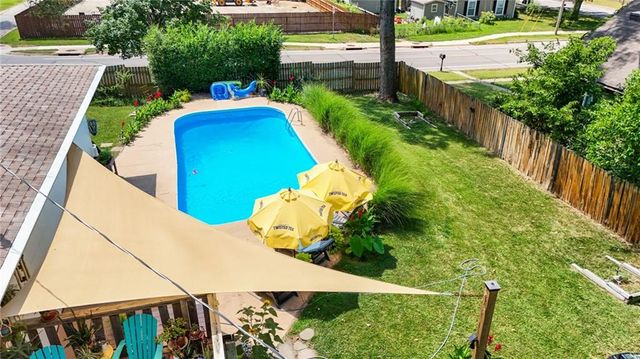 1447 Summit Street, Lawrence, KS 66044