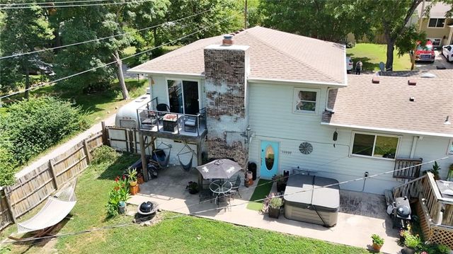 1447 Summit Street, Lawrence, KS 66044