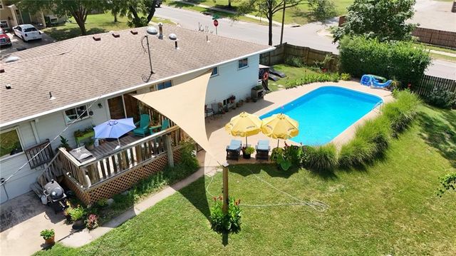 1447 Summit Street, Lawrence, KS 66044