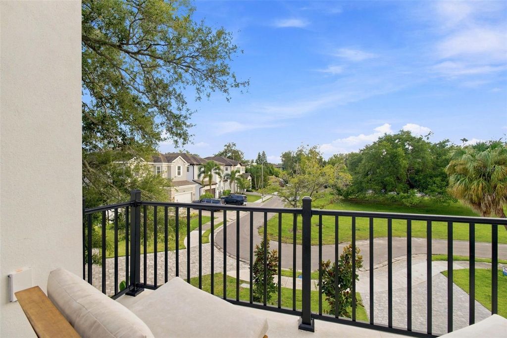 Image 51 of property listing at 3610 S RENELLIE DRIVE, Tampa, FL 33629