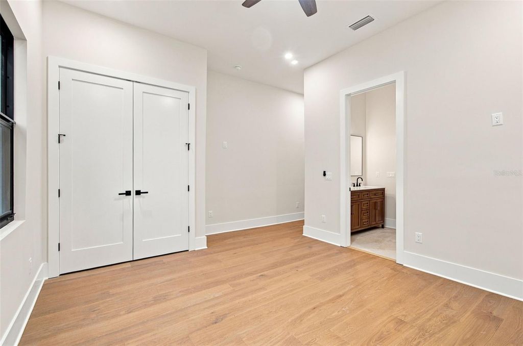 Image 65 of property listing at 3610 S RENELLIE DRIVE, Tampa, FL 33629