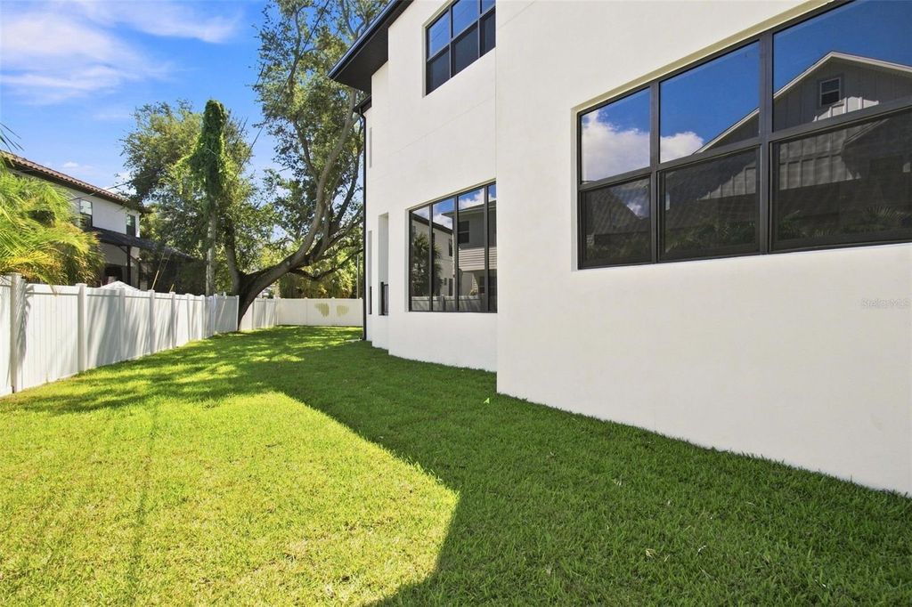 Image 83 of property listing at 3610 S RENELLIE DRIVE, Tampa, FL 33629
