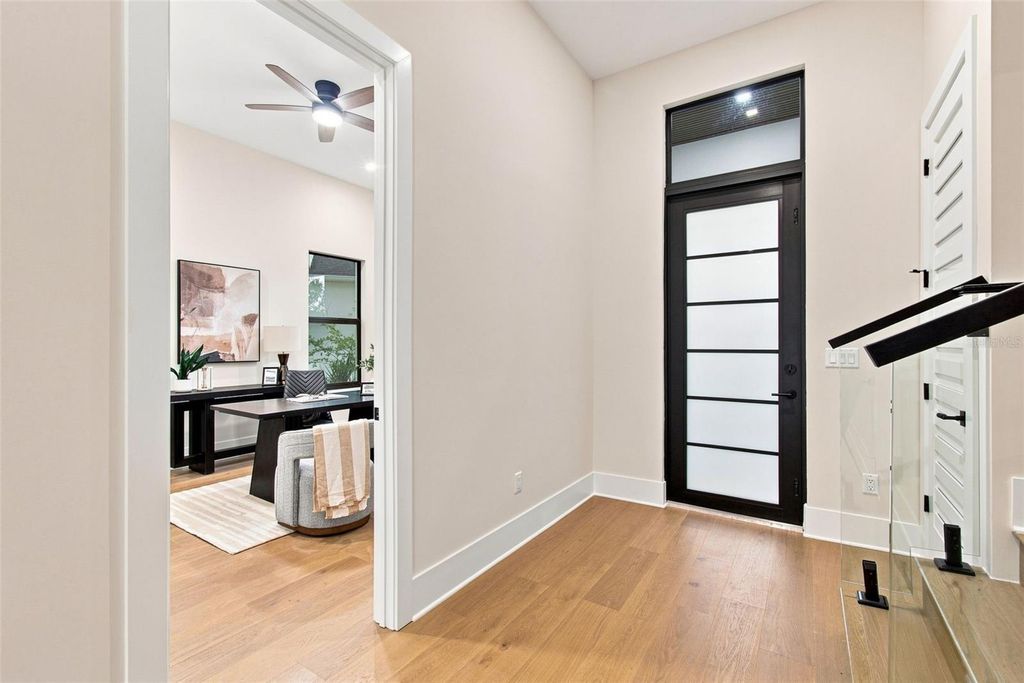 Image 10 of property listing at 3610 S RENELLIE DRIVE, Tampa, FL 33629