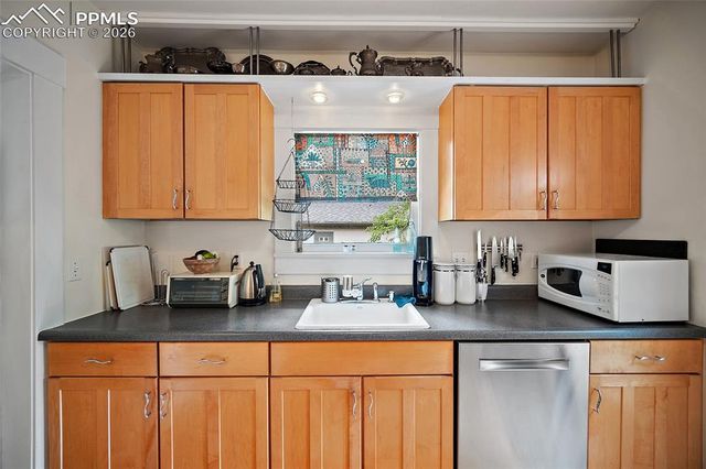 424 N Cedar Street, Colorado Springs, CO 80903
