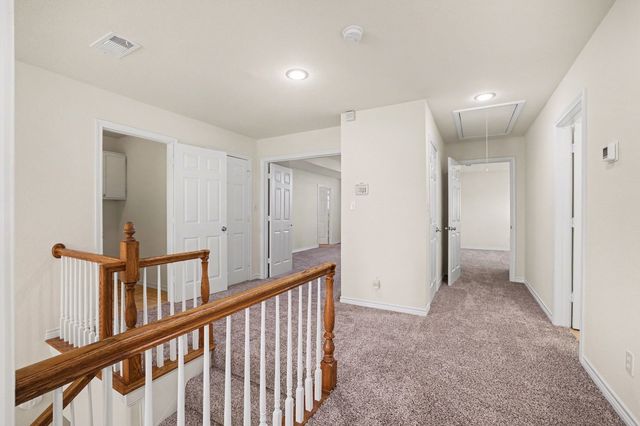 208 Cobblestone Circle, Red Oak, TX 75154