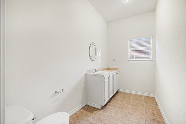 208 Cobblestone Circle, Red Oak, TX 75154