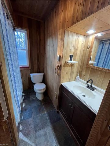 144 Nelson DR, Newport News, VA 23601