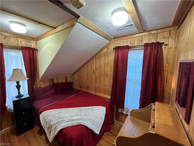 144 Nelson DR, Newport News, VA 23601